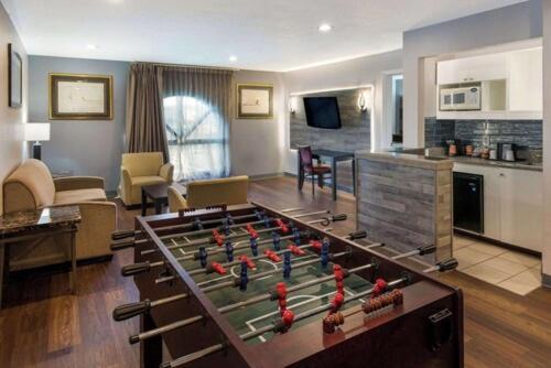 Quality Inn & Suites Cincinnati I-275 Springdale Eksteriør bilde