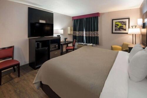 Quality Inn & Suites Cincinnati I-275 Springdale Eksteriør bilde