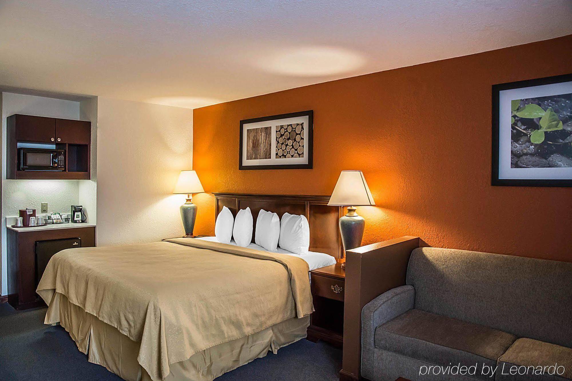 Quality Inn & Suites Cincinnati I-275 Springdale Eksteriør bilde